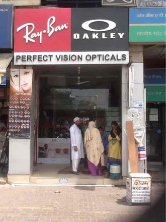 ray ban store in delhi